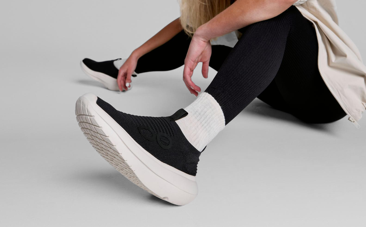 womens-oomy-zen-chalk-black-08-08-Womens_BlackChalk1 Women's OOmy Zen - Chalk Black